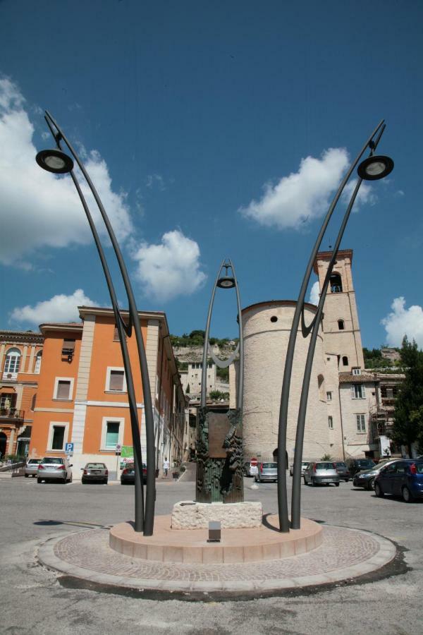 Il Cavallino Hotel Fossombrone Exterior photo